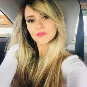 Meet your Posher, Márcia